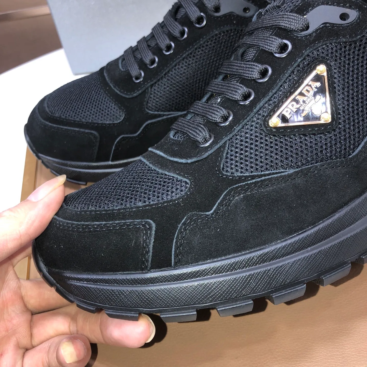 Men's shoes 💰580💰 [PRADA] Top-quality original items, new seasonal styles, high-quality original items, top-level imported calfskin and original imported glue, imported cowhide lining with original cowhide feet, original outsole! Quality guaranteed! Code 38-45 (45 customized)